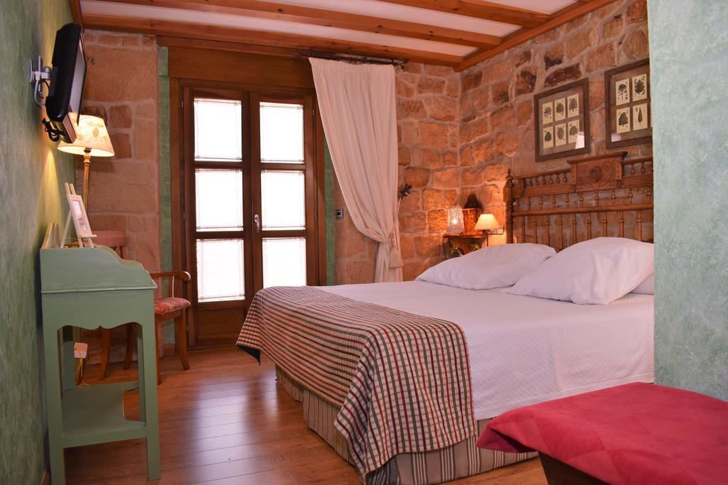 Posada Las Mayas Куинтанар де ла Сиера Екстериор снимка