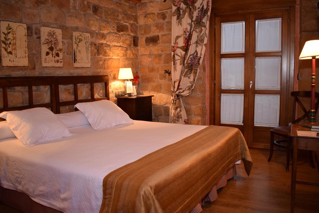 Posada Las Mayas Куинтанар де ла Сиера Екстериор снимка